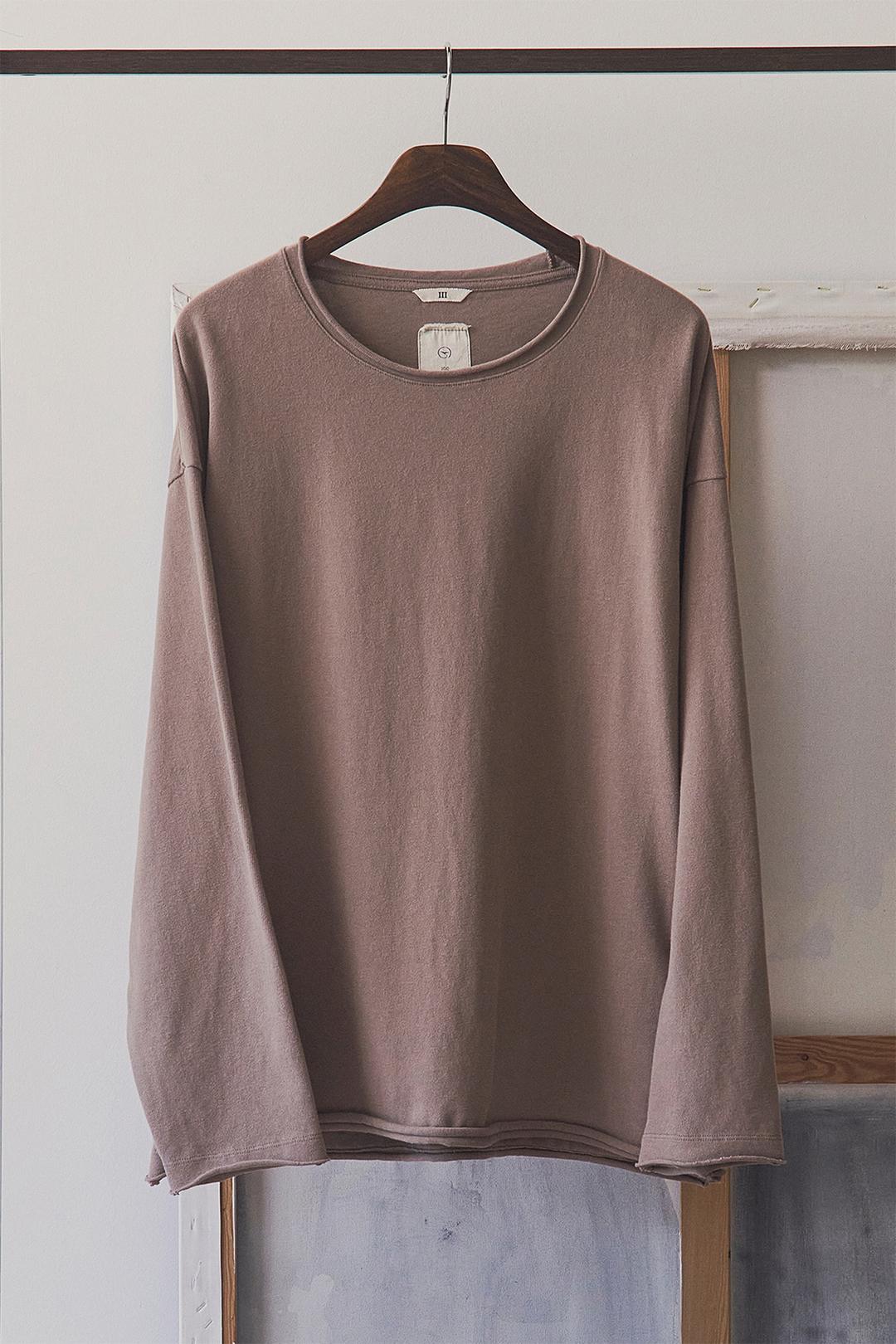 벨베티 컷 오프 롱 슬리브 - 베이지