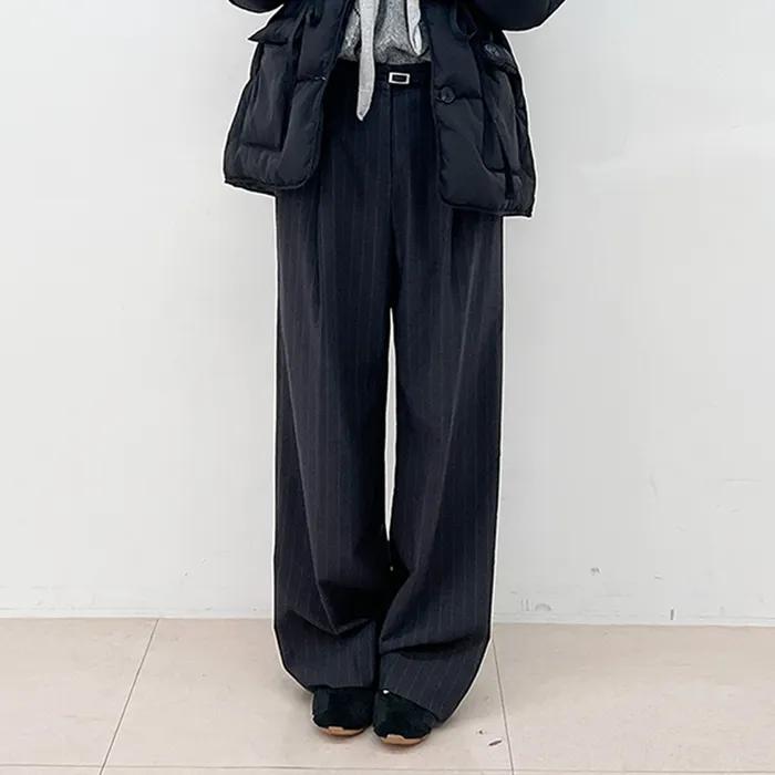 [보라끌레르 PICK] [벨트 SET] 스트라이프 원 턱 와이드 슬랙스 차콜 MDPT025STCHARCOAL