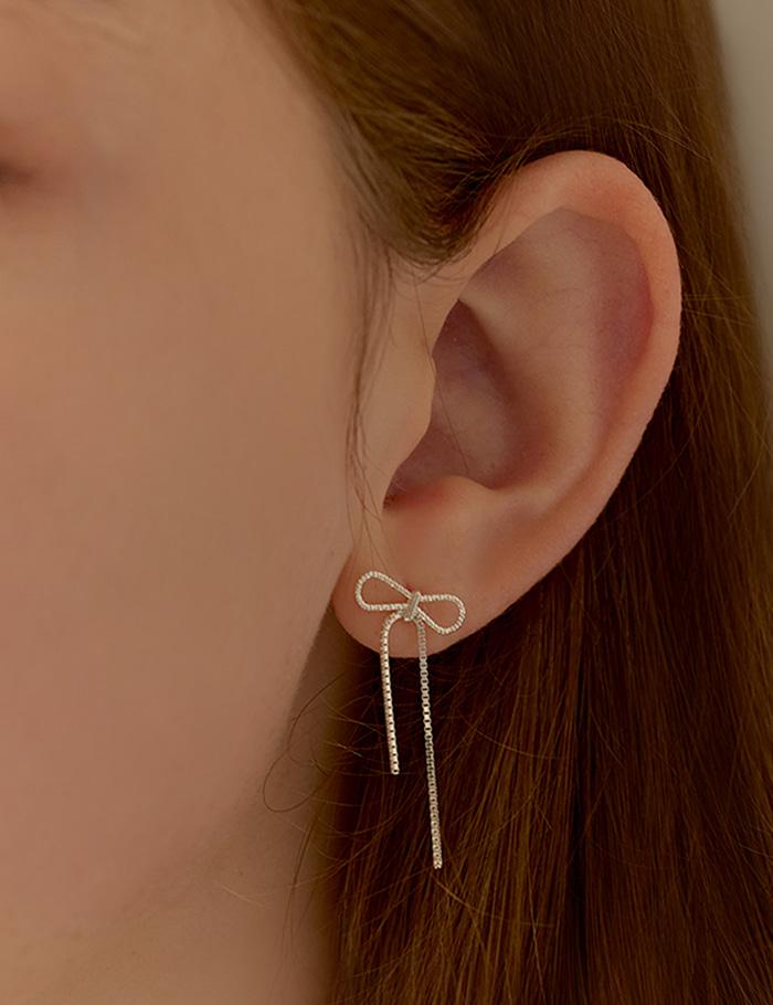 Shining chain ribbon drop earring