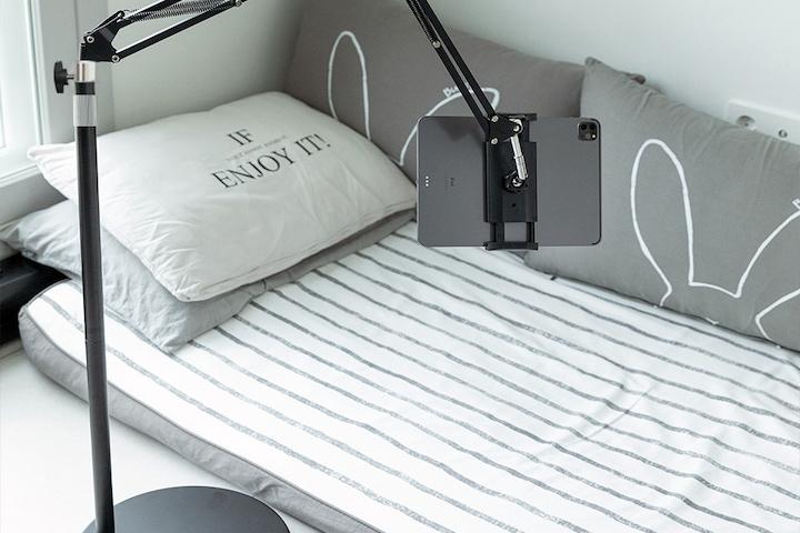 태블릿 아이패드 침대 스탠드 거치대