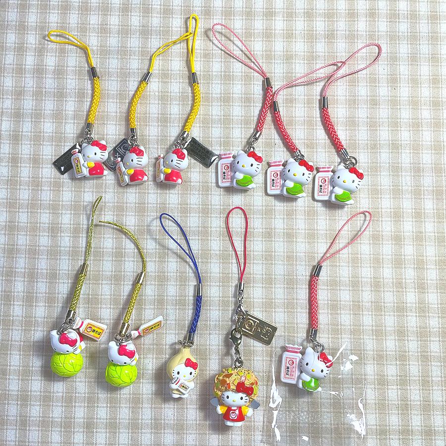 [중고] ★하자상품★ 키티스트랩 핸드폰스트랩 자동차열쇠고리 핸드폰줄 키티키링