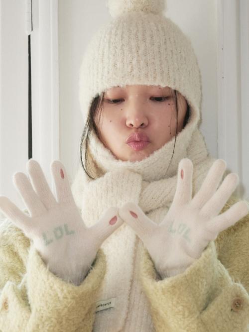 MESSAGE GLOVES, IVORY