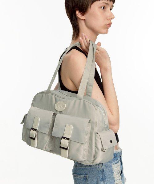 Trapezoid PK Shoulder Bag (nylon)(light grey)