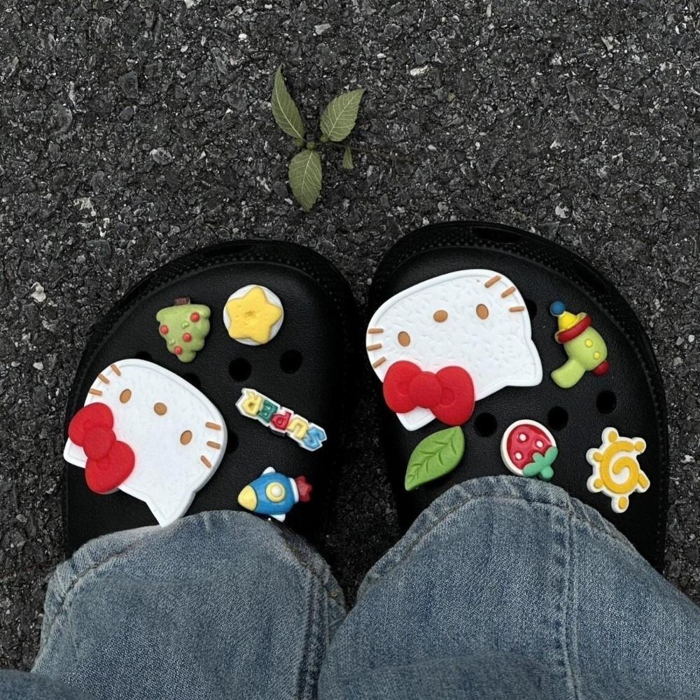 샵베흐 산리오 딸기 헬로 키티 크록스 지비츠세트