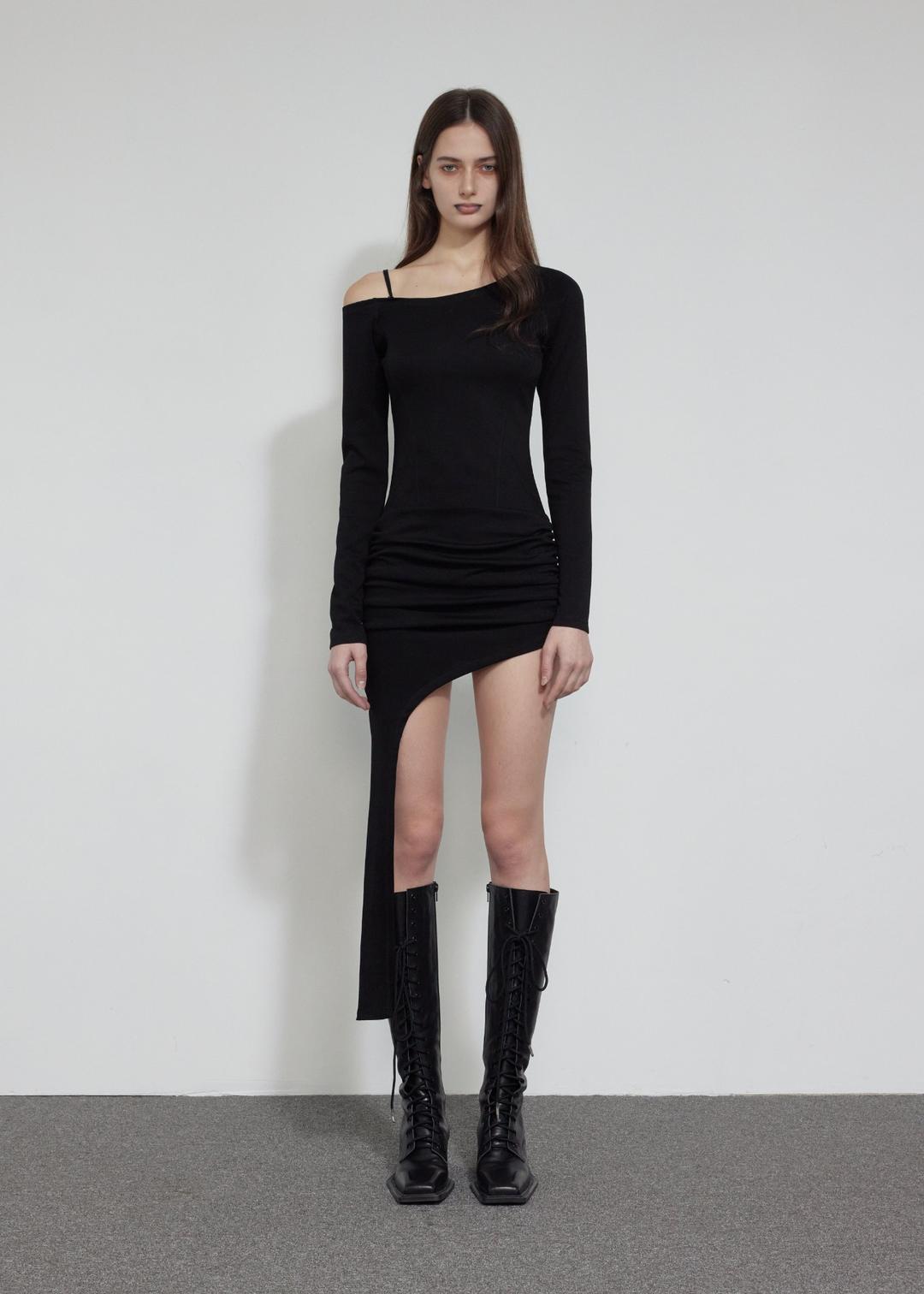 CURVED HEM MINI DRESS, BLACK