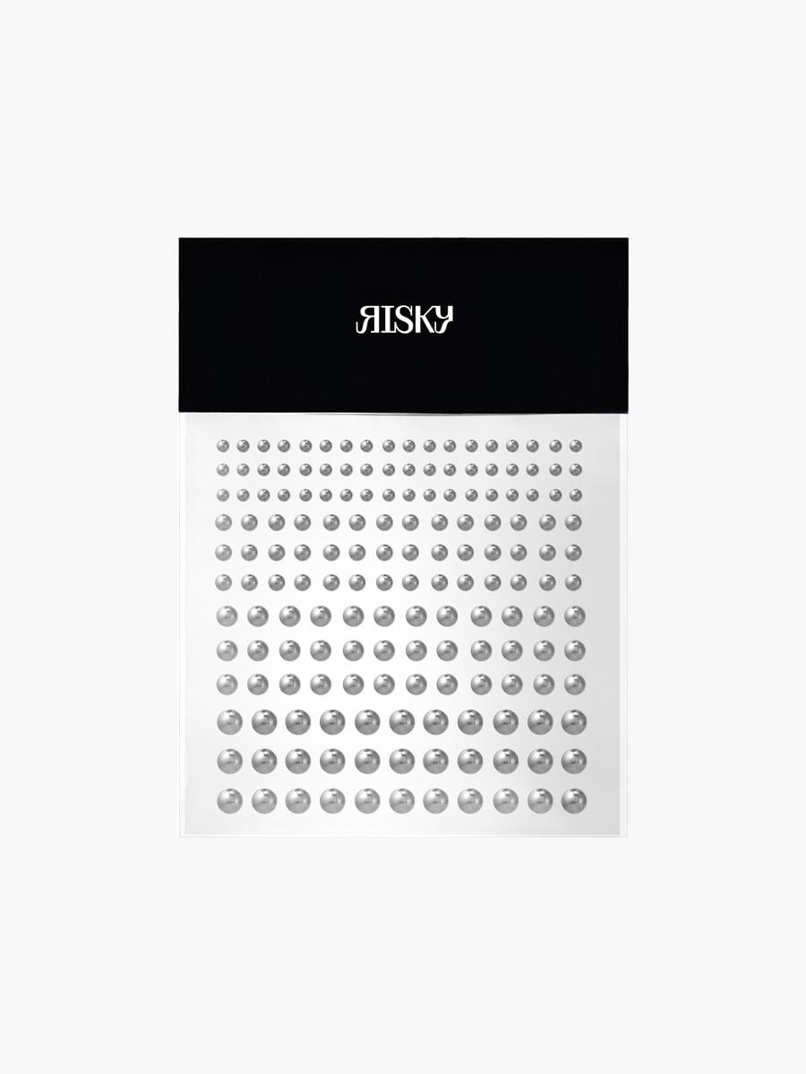 STUD STICKER