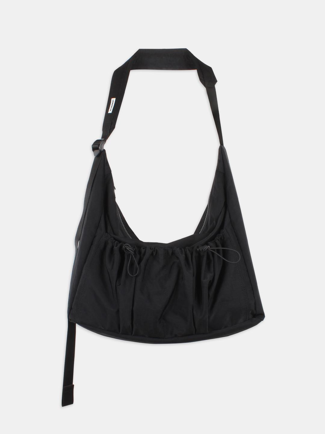 parachute shoulder bag (black)