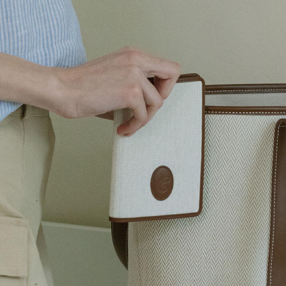 Symbol Passport Case_Brown, Herringbone