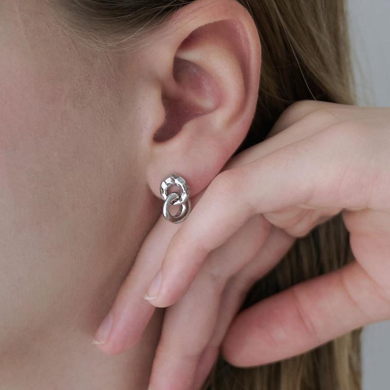 Silver lining stude E 실버라이닝 스터드 귀걸이