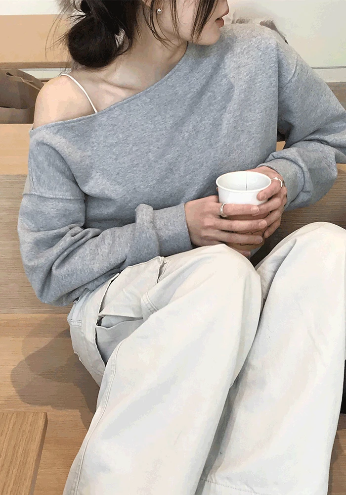 오프숄더 맨투맨 (3color)