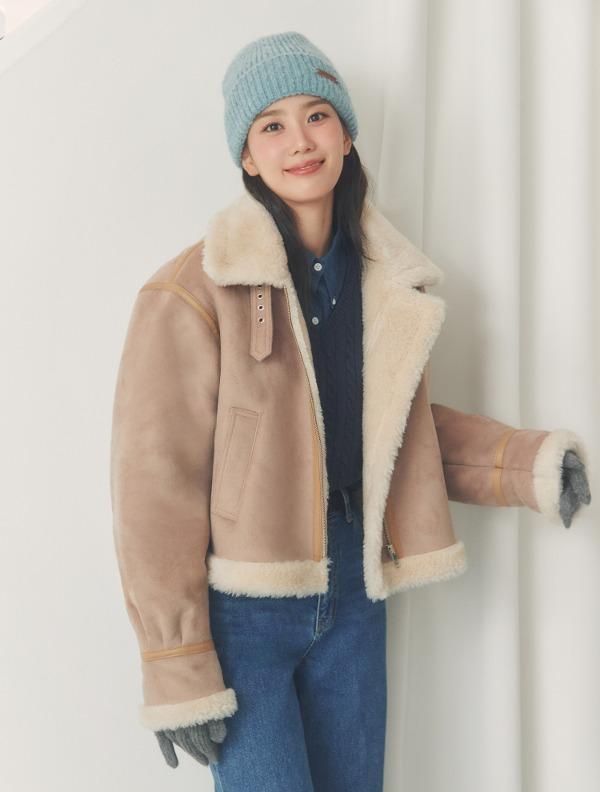 넥 비조 무스탕 퍼 카라 자켓(MODDJK01MA)