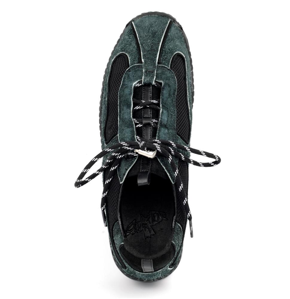DVSN HIKE TRACKERS 03