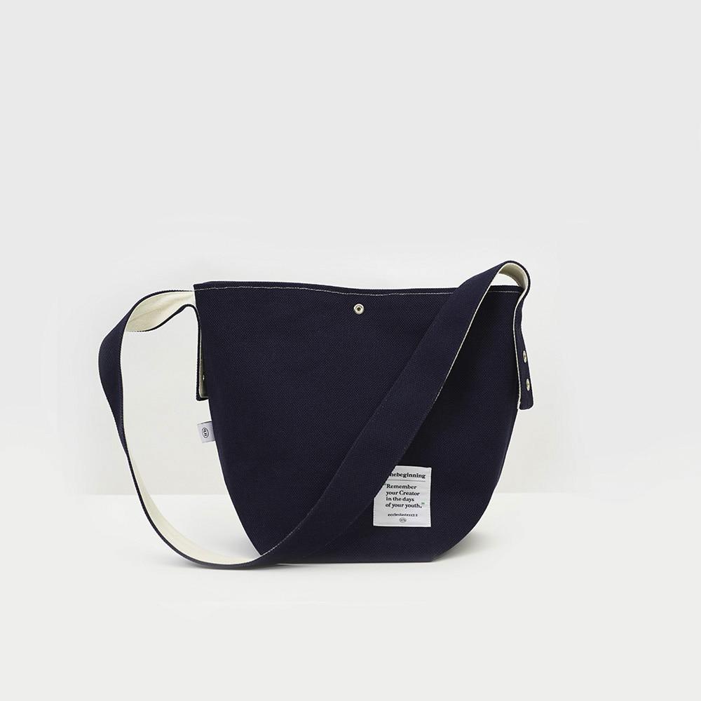 Eyelet isaac cross bag_navy