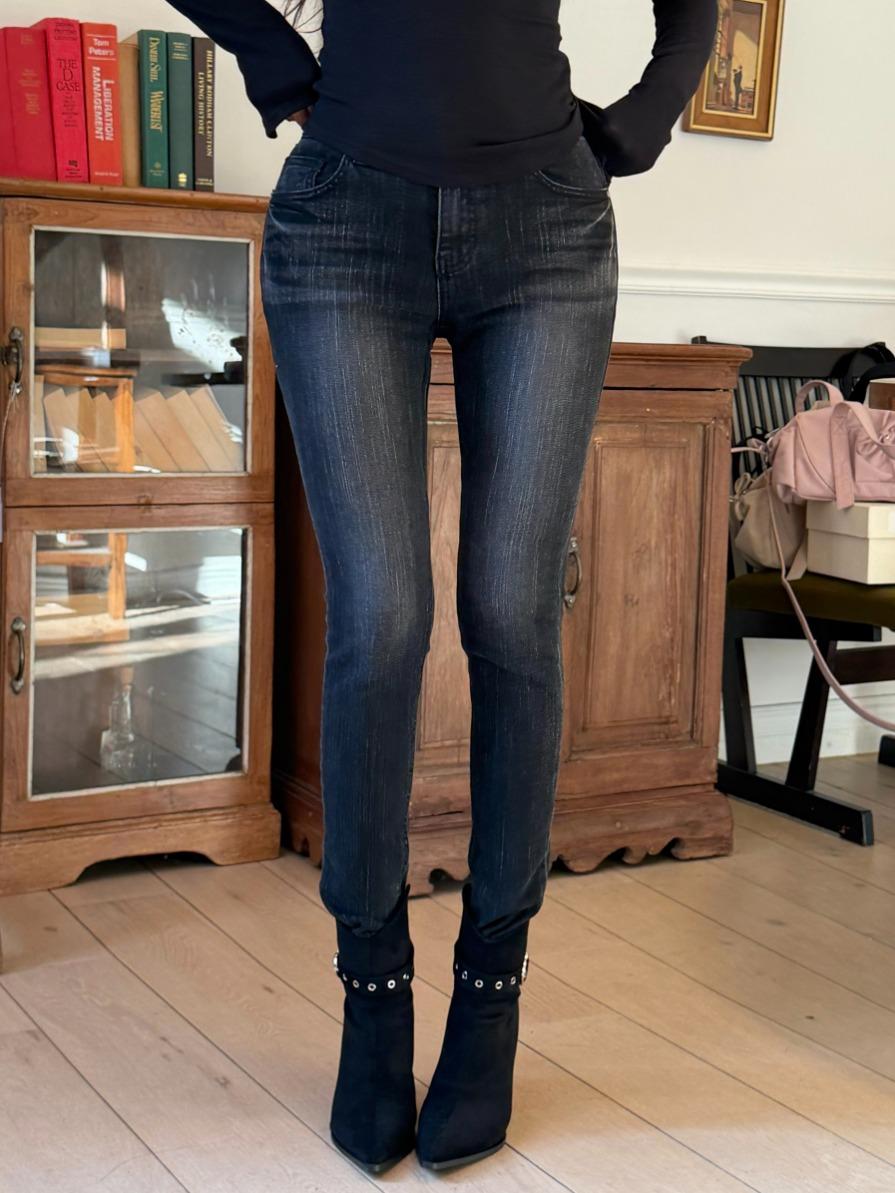 골반볼륨업 반하이웨스트 흑청 기모 스키니_골반뽕 청바지