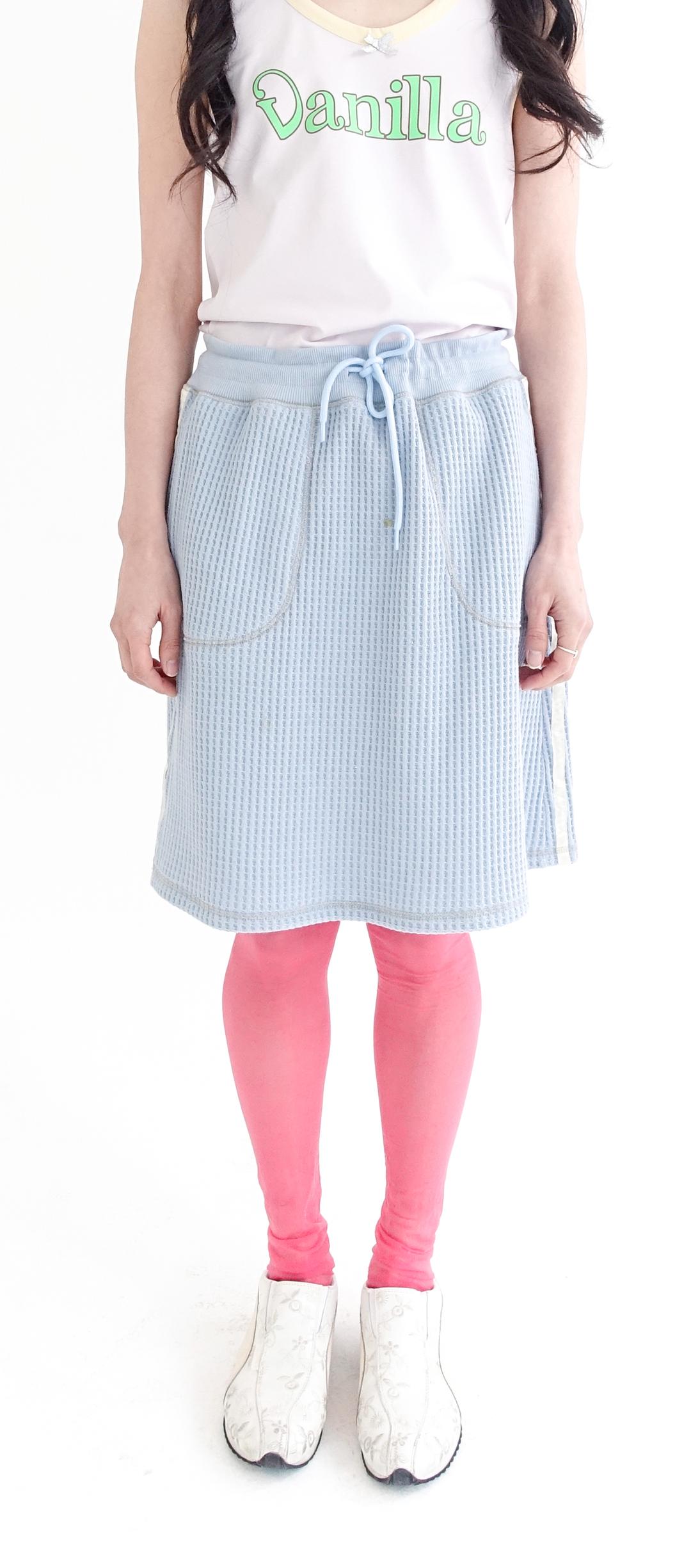 [F.E.E.S] waffle lining midi skirt (blue)