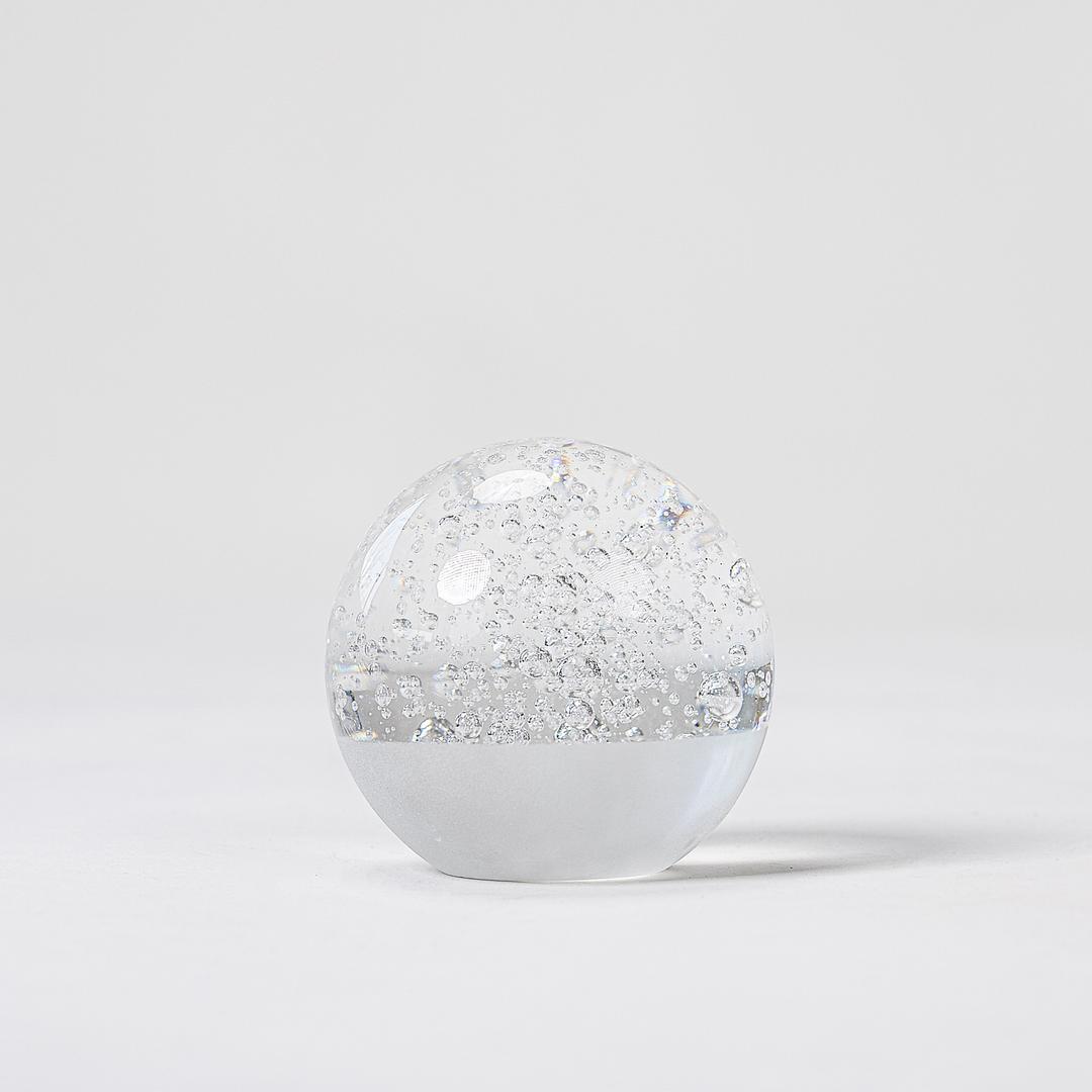 Hubsch 휩시 Paperweight Glass - White 물방울 무늬의 유리 문진