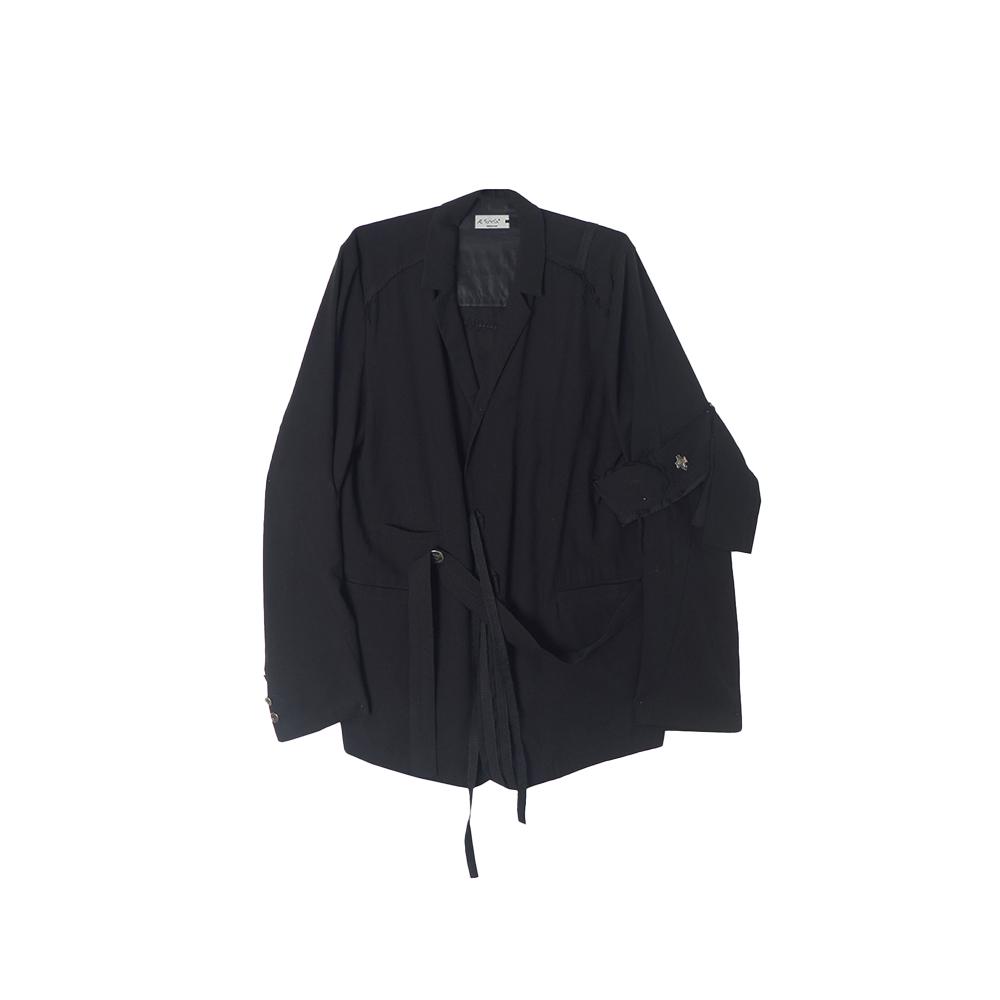 [AE SYNCTX : 에이시넥틱스] BRASSARD SUIT JACKET BLACK