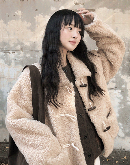 빈블 [러블리/무스탕안감] 플러드 떡볶이 뽀글 카라 자켓