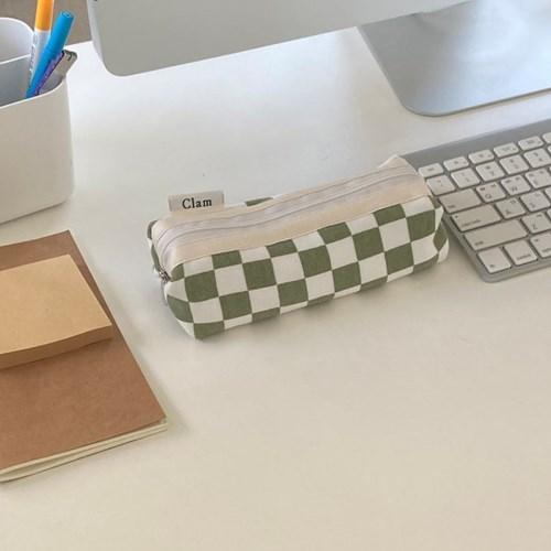 Clam round pencilcase _ Checkerboard celery