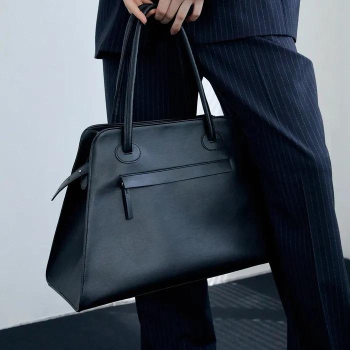 SIGNATURE BIG SHOULDER BAG(BLACK PEPPER)