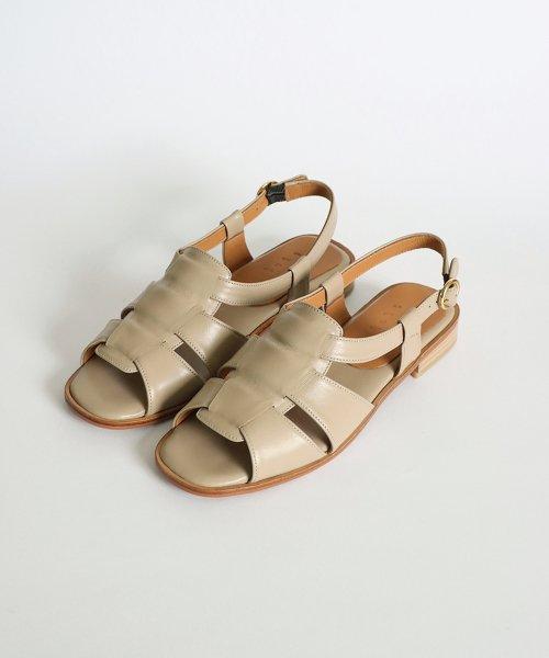 Open-Toe Fisherman Sandals . Ecru