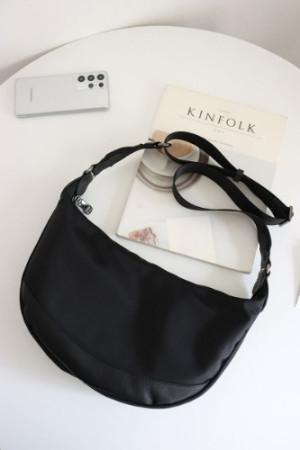 [볼뉴어워즈9위] 리체 소가죽 나일론 반달 숄더 크로스 슬링백 웨이스트 가방 m20366