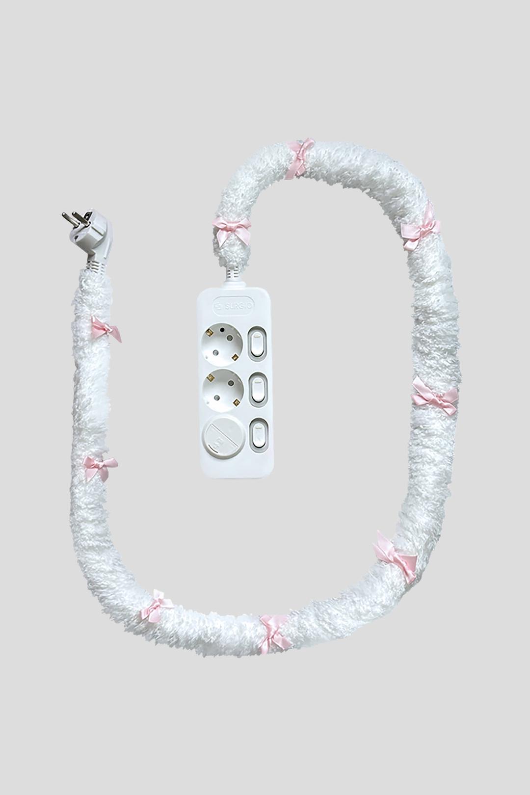 Fuzzy multi-tap_Ribbon_White (Pink)