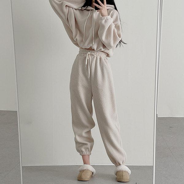 뽀글이 후드티 + 조거팬즈 set