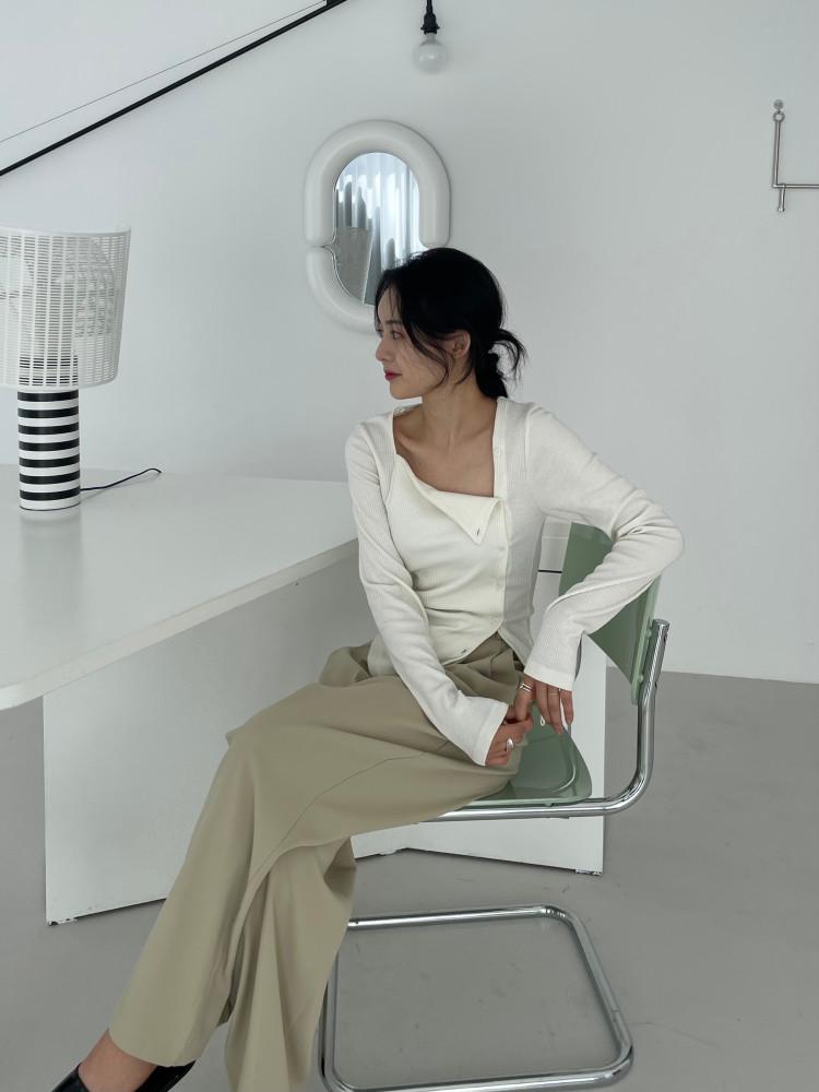 (※9월26일아이입고예정)렌시 사선 버튼 언발 니트(3color)