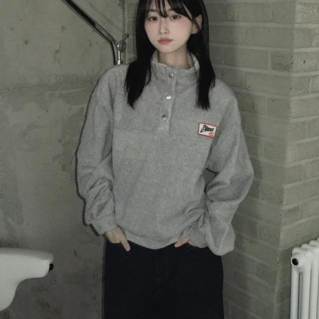 planet snap button fleece t
