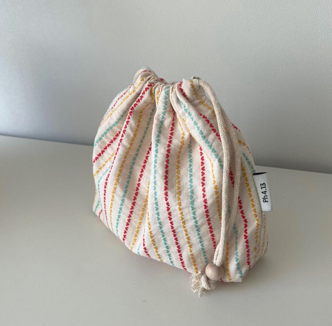 Rainbow String Pouch (무지개 스트링 파우치)
