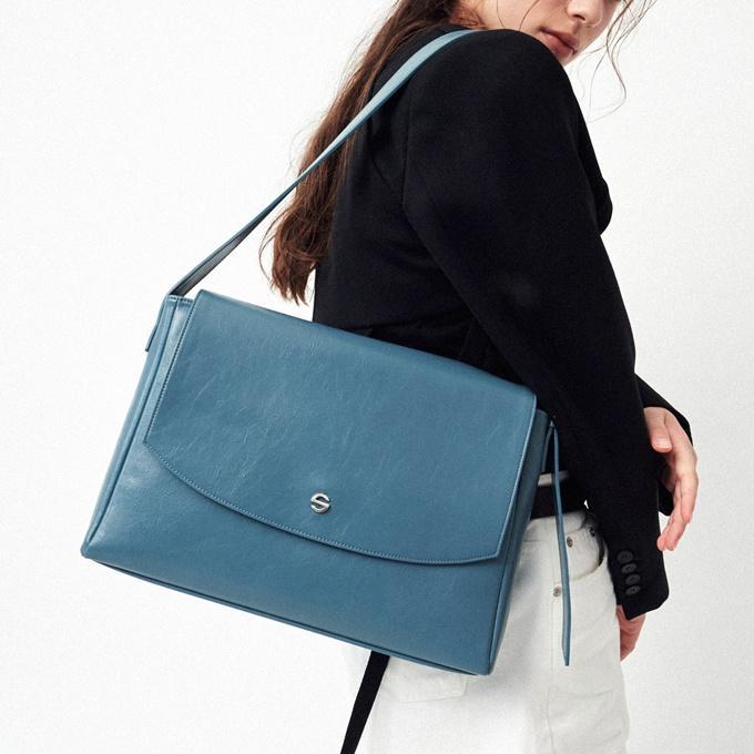 capture bag - crinkle gray blue
