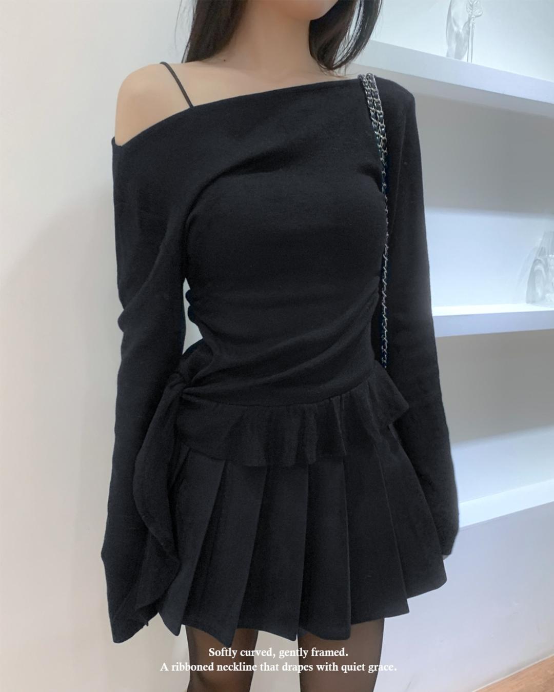 Still Pure 소프트 프릴 보트넥 롱슬리브 니트 티 (4color)