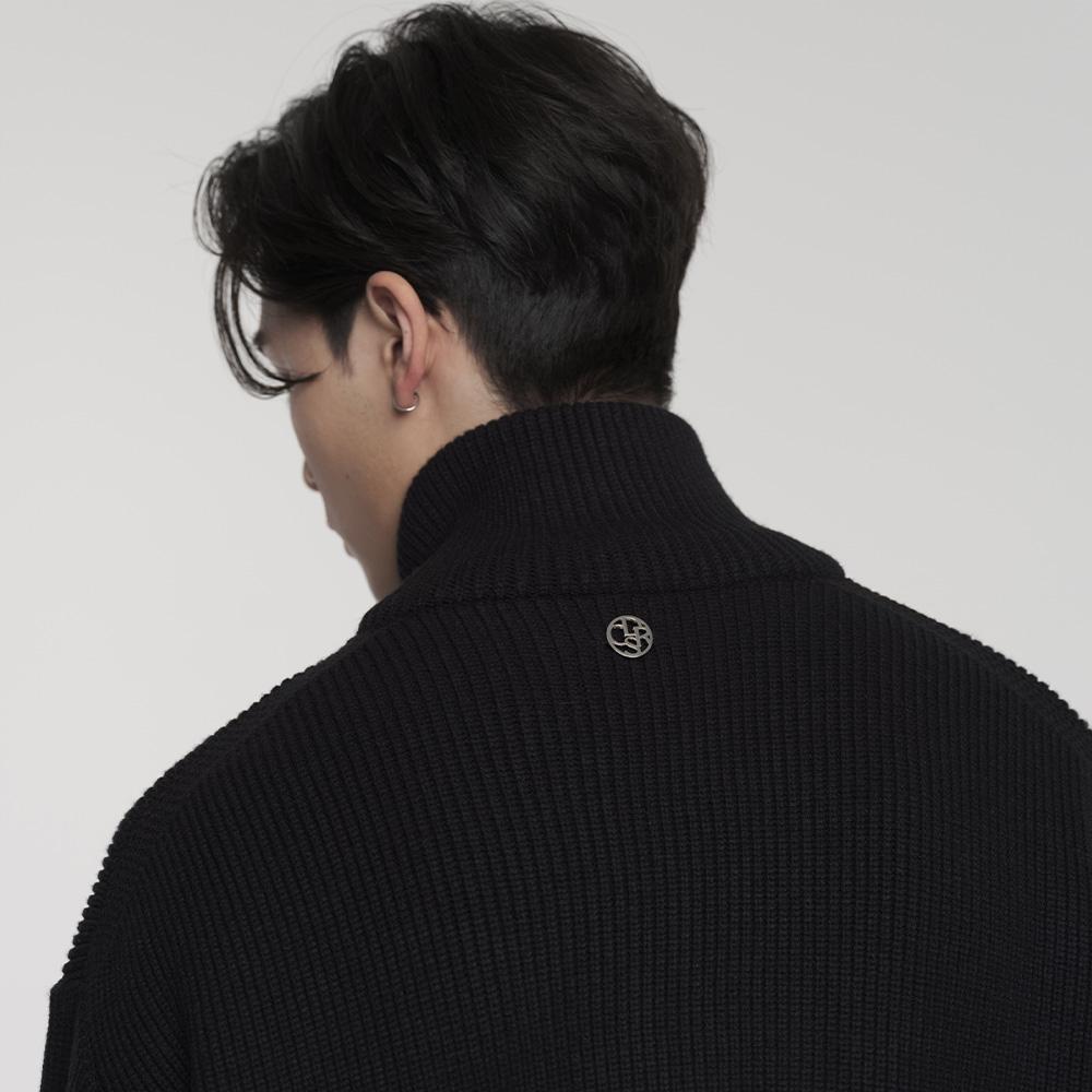 이니셜 엠블럼 투웨이 니트 집업 - BLACK