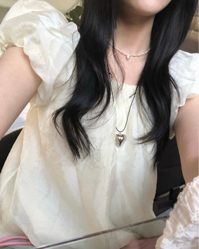 Butter puff blouse 버터 퍼프 반팔 블라우스