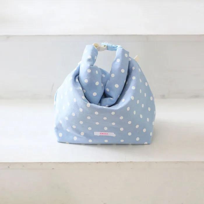 cozy lunch bag - blue dots
