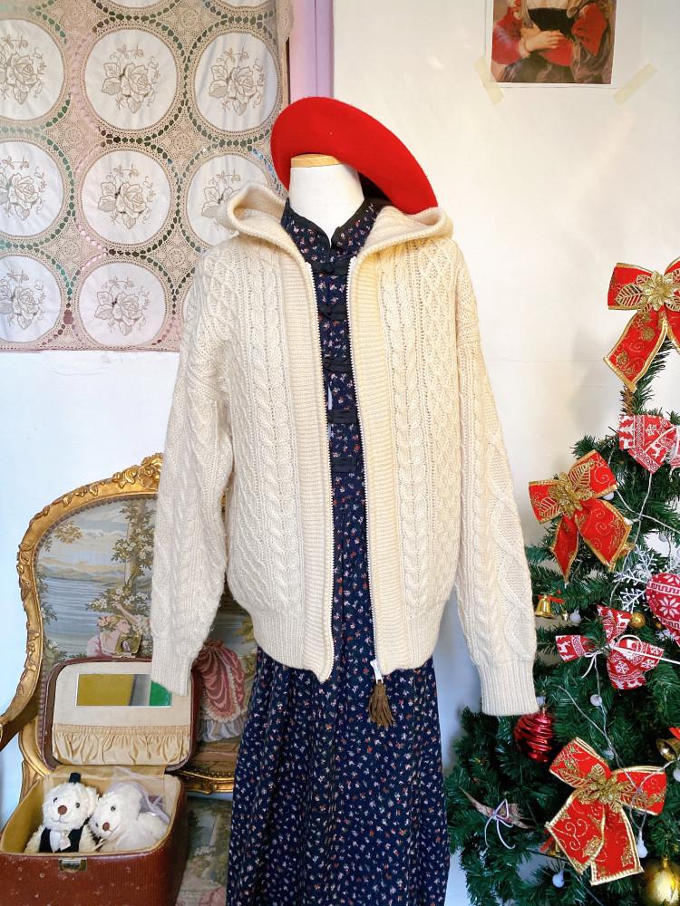 아이보리 태슬 후드집업 니트 가디건