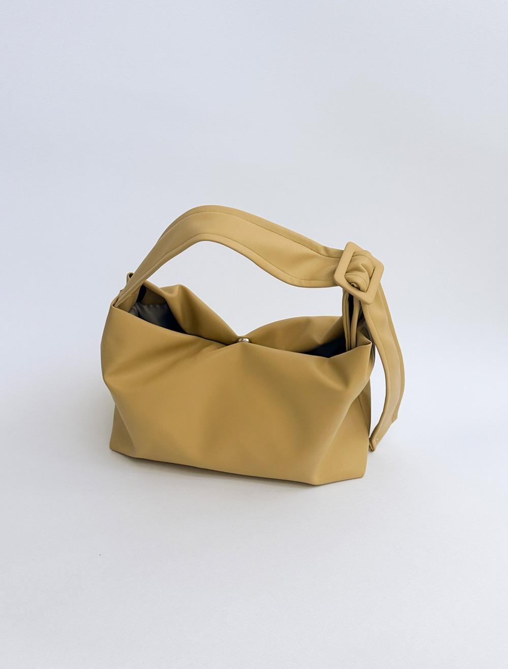MIDDLE POKI _ Butter yellow