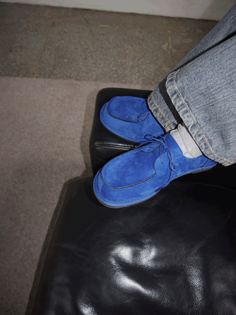 90 classic suede loafer