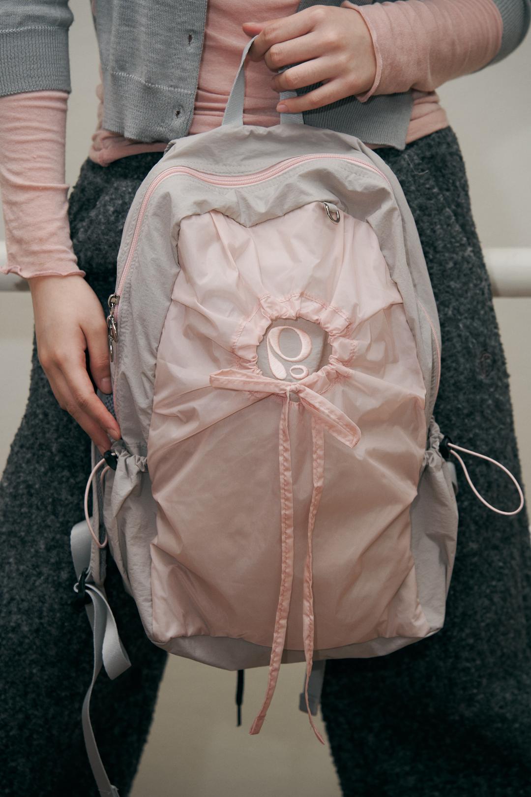hole string PO backpack (pink + gray)