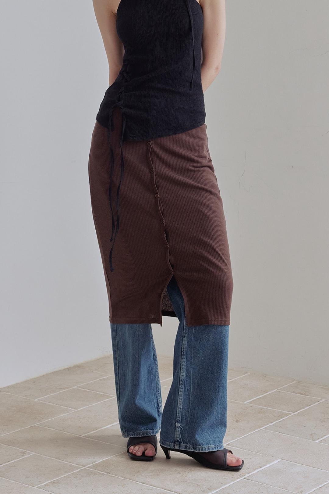 BUTTON UP LAYERED MIDI SKIRT (BROWN)