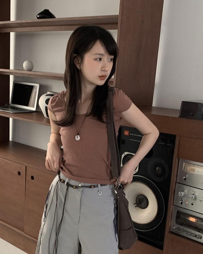 olive cropped short-sleeved hoodie