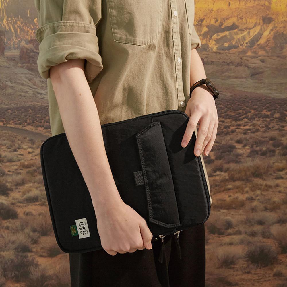 CNS TABLET POUCH - BLACK