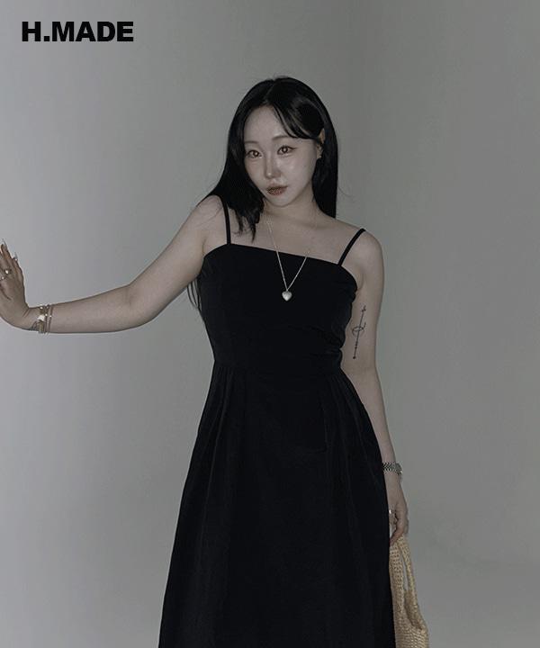 MADE #13576 [2사이즈] 나일론 핀턱 스모크 나시 플레어 롱원피스 : 아이,블랙 2color