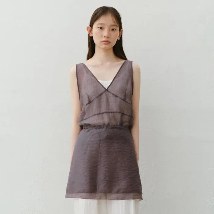 Anna V sleeveless blouse_2colors