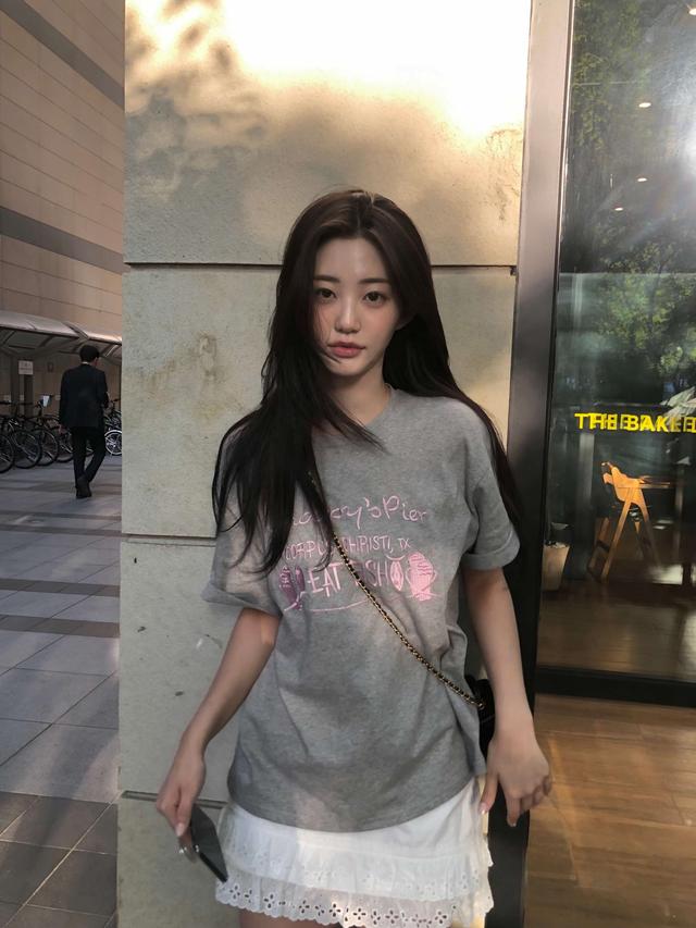 gray and pink tee(최대  2주 소요 예정)