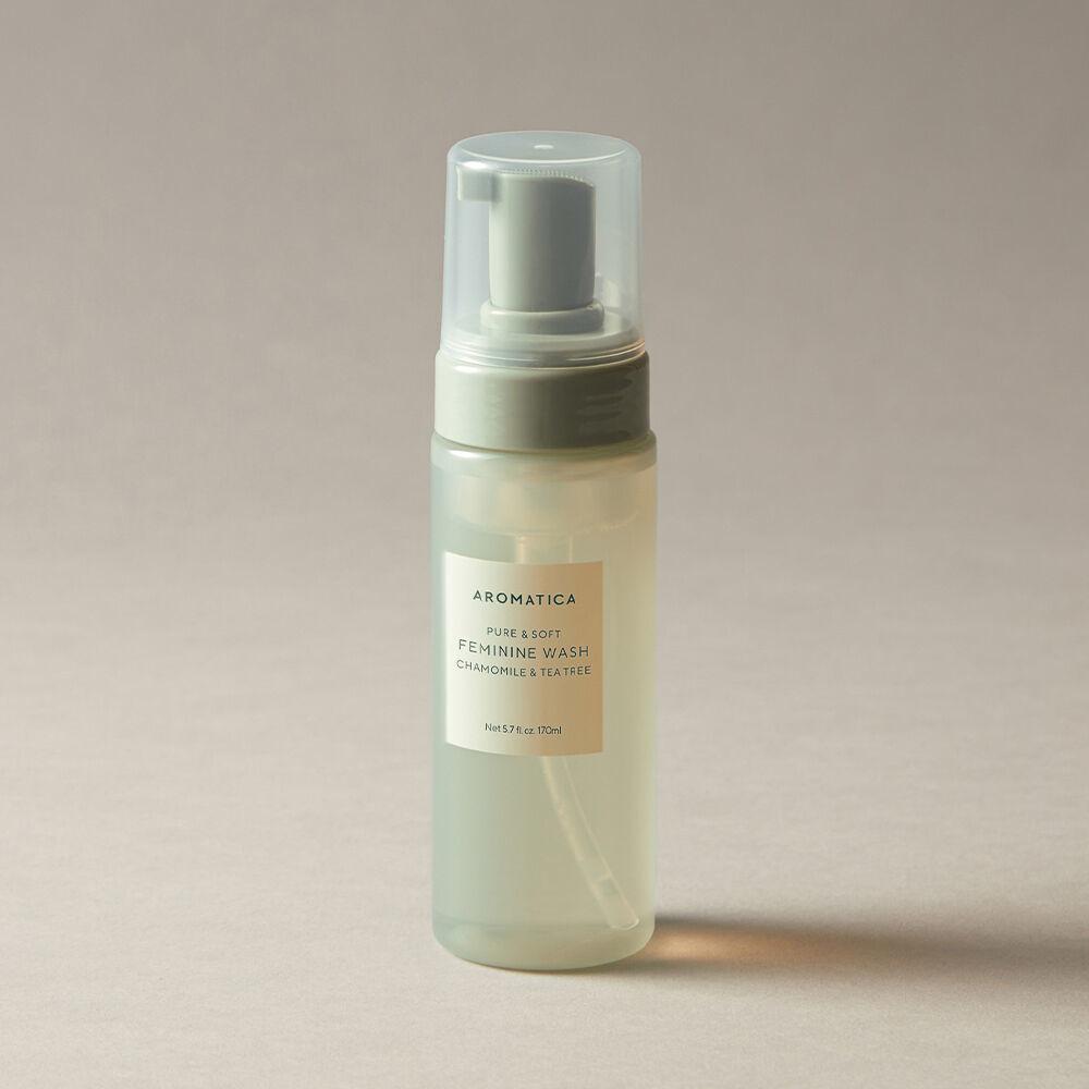퓨어 앤 소프트 여성청결제 캐모마일 & 티트리 170ML