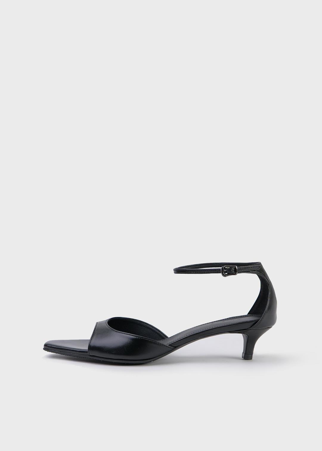 CLASSIC MARGOT SANDAL [C5S05BK]