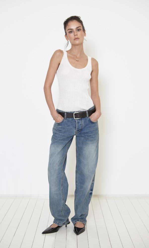 LACE-TRIMMED KNIT SLEEVELESS (WHITE)