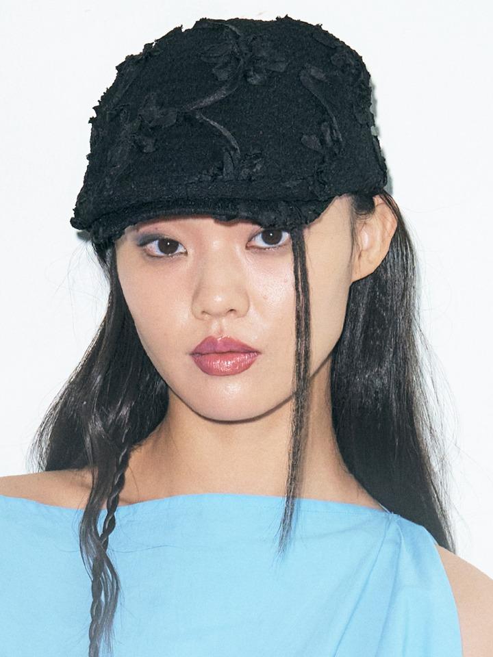 [5/24 예약배송] CORSAGE FLAT CAP IN BLACK